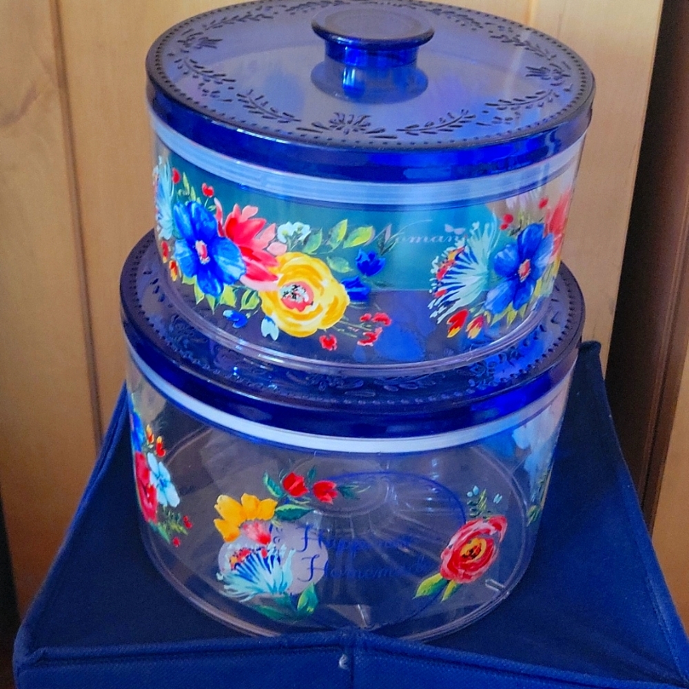 Pioneer Woman stacking/ nesting plastic containers.  Happiness is homemade. Blue